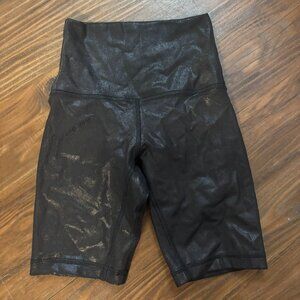 Lululemon Align High-Rise Short Size 0 Shine Radiate Foil Print Athletic Shorts